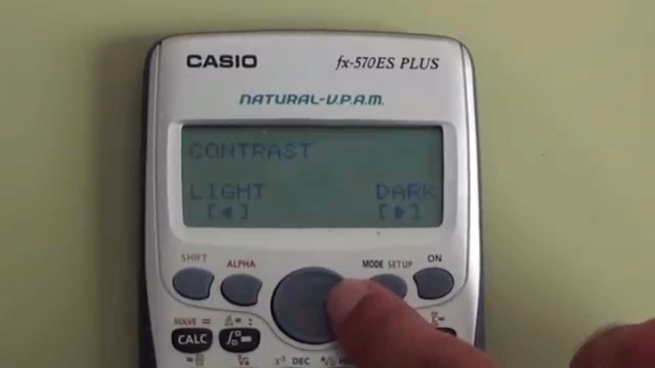 ¿Cómo subir el brillo a la calculadora?