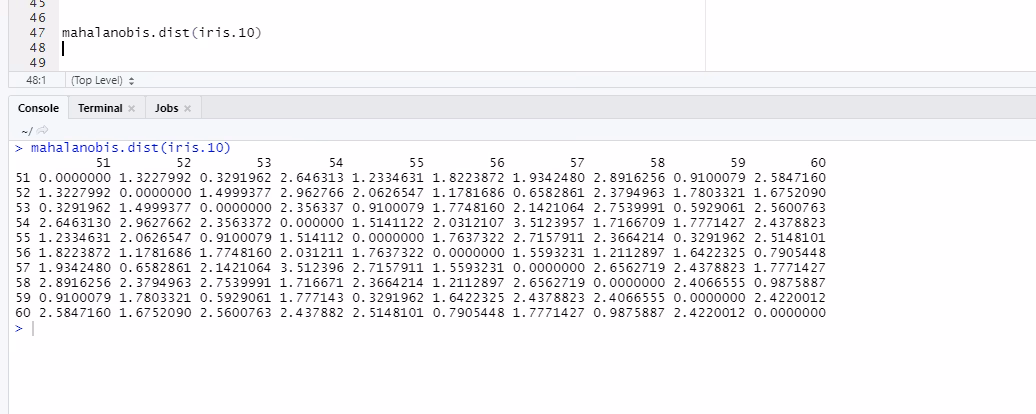 ¿Cómo encontrar el valor mínimo en una columna en R?