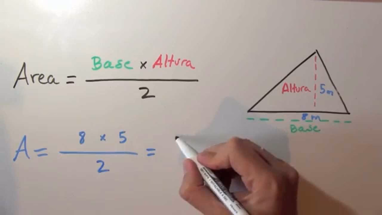 ¿Cómo se calcula el área de un triángulo?