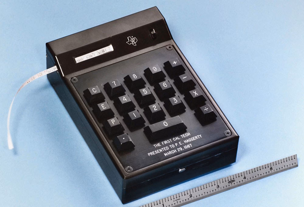 ¿Cuál fue la primera calculadora científica?